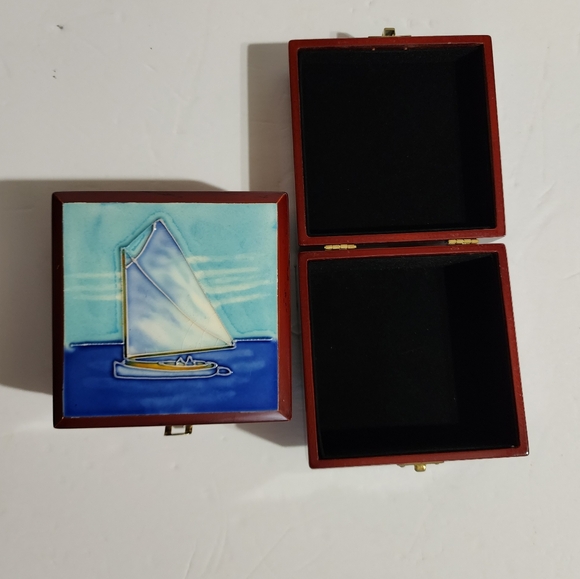 2 Nautical Wood Enameled Accent Boxes Jewelry Lighthouse Sailboat Ocean 4.5" EUC - Picture 4 of 7